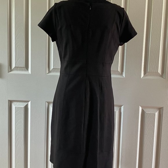 WHBM Classic Black SS Dress - Picture 2 of 3
